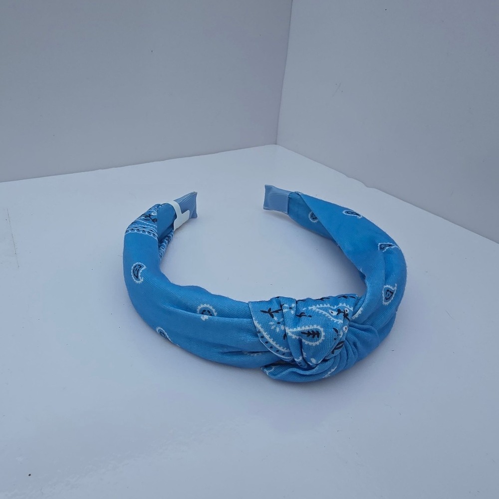 Light Blue Paisley Knotted Headband Womens Bandana Print Fabric Hair Accessory